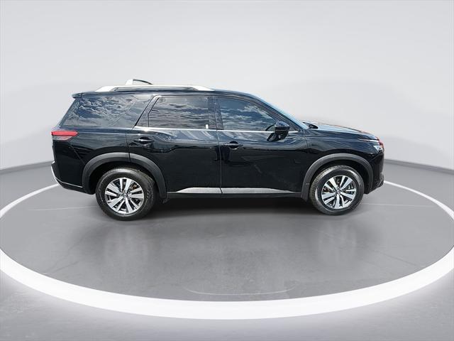 used 2022 Nissan Pathfinder car, priced at $27,999