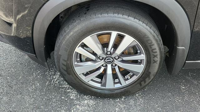 used 2022 Nissan Pathfinder car, priced at $27,999