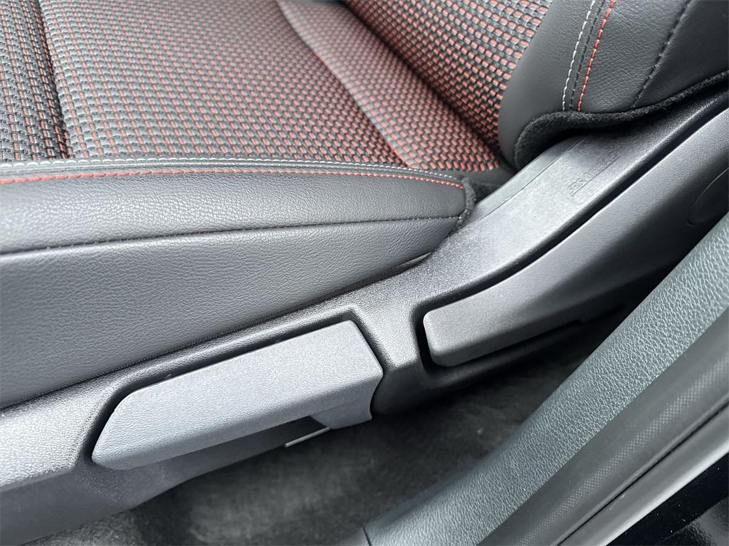 new 2025 Nissan Kicks car, priced at $28,060