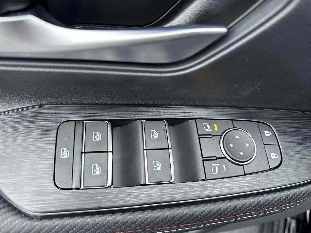 new 2025 Nissan Kicks car, priced at $28,060