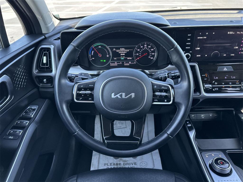 used 2023 Kia Sorento Hybrid car, priced at $31,800