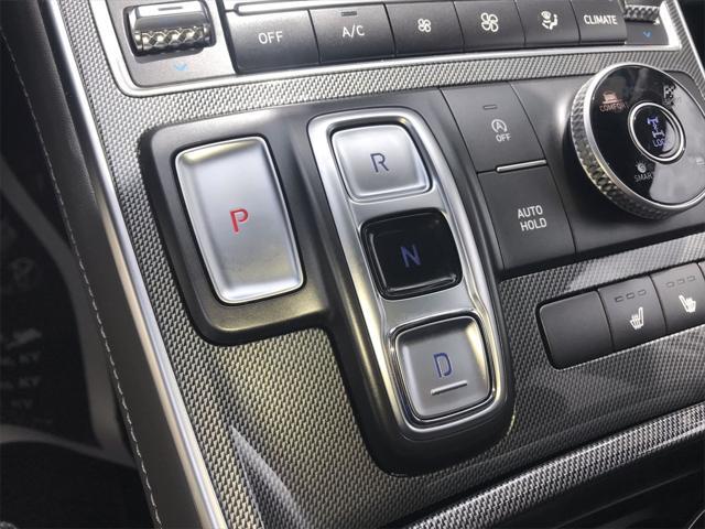 used 2022 Hyundai Santa Fe car, priced at $28,880