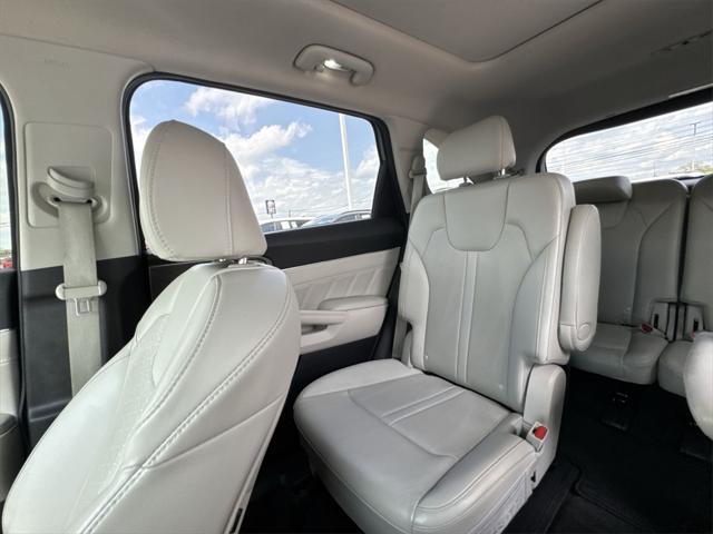 used 2023 Kia Sorento car, priced at $31,800
