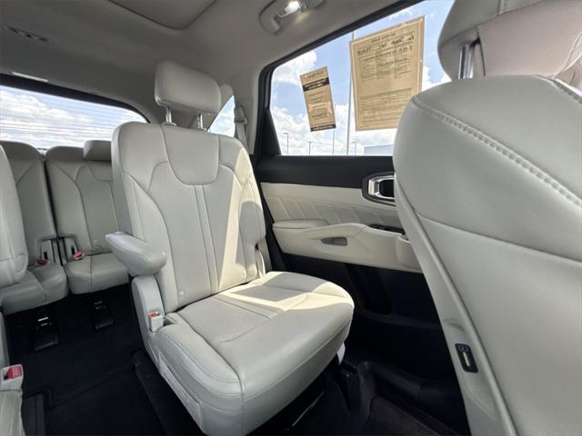 used 2023 Kia Sorento car, priced at $31,800