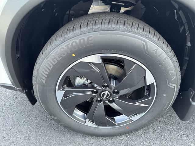 new 2025 Nissan Rogue car, priced at $32,432