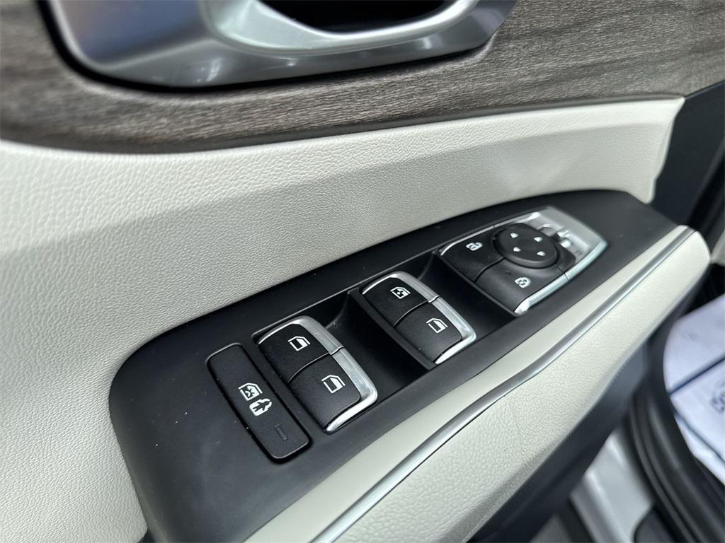 used 2022 Kia Sorento car, priced at $23,995
