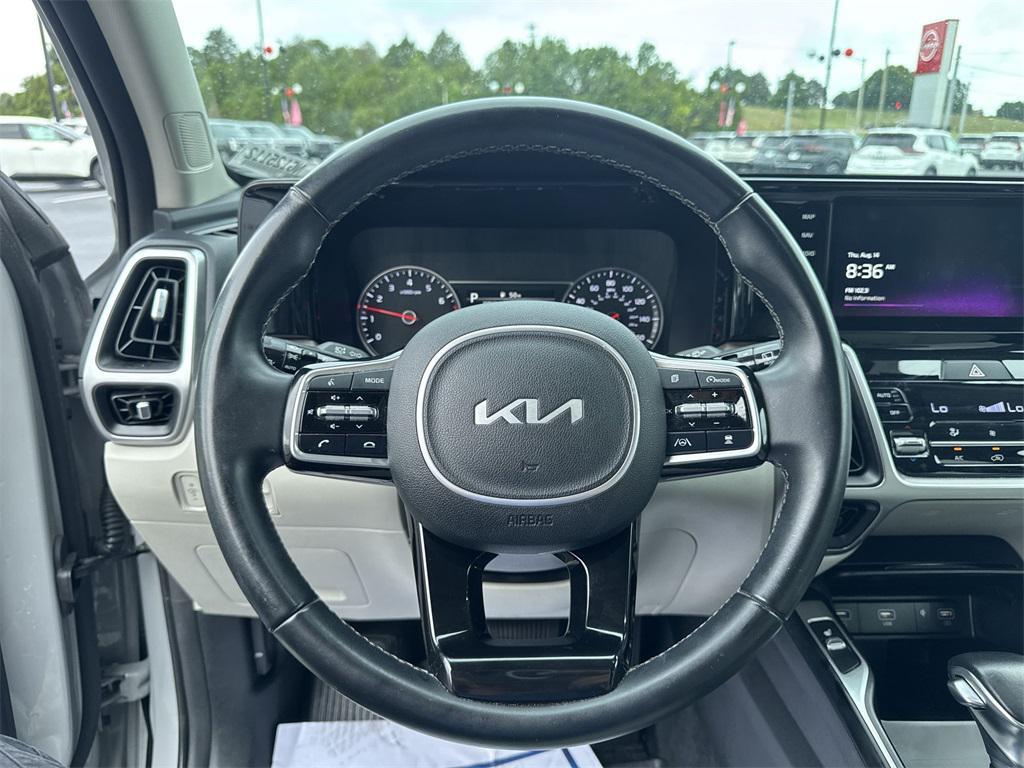 used 2022 Kia Sorento car, priced at $23,995