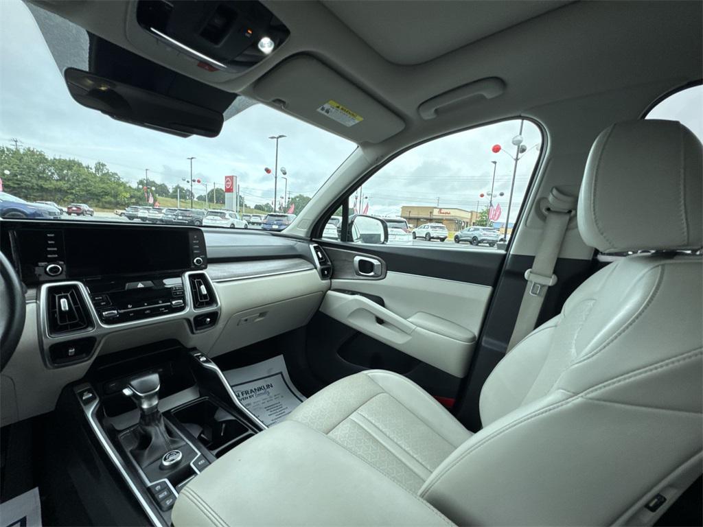 used 2022 Kia Sorento car, priced at $23,995