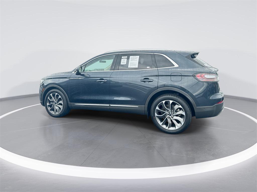 used 2022 Lincoln Nautilus car, priced at $38,857