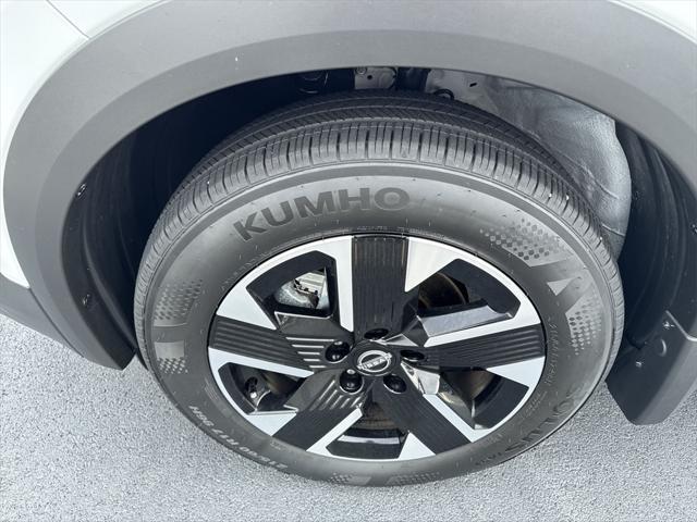 new 2025 Nissan Kicks car, priced at $24,705