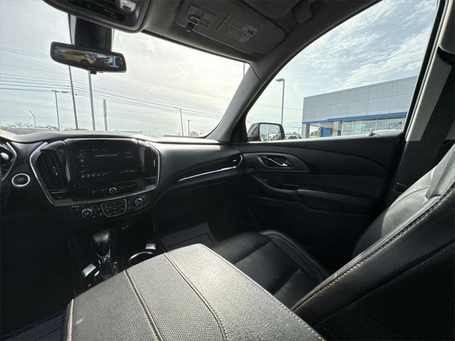 used 2021 Chevrolet Traverse car, priced at $28,400