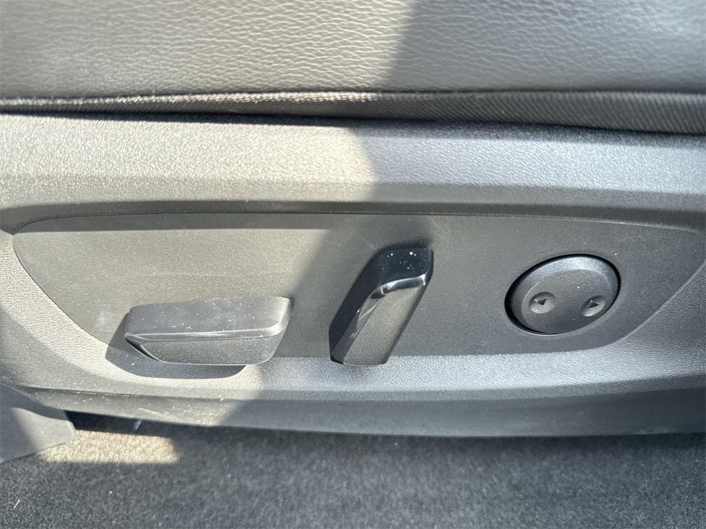 used 2024 Nissan Pathfinder car, priced at $37,994