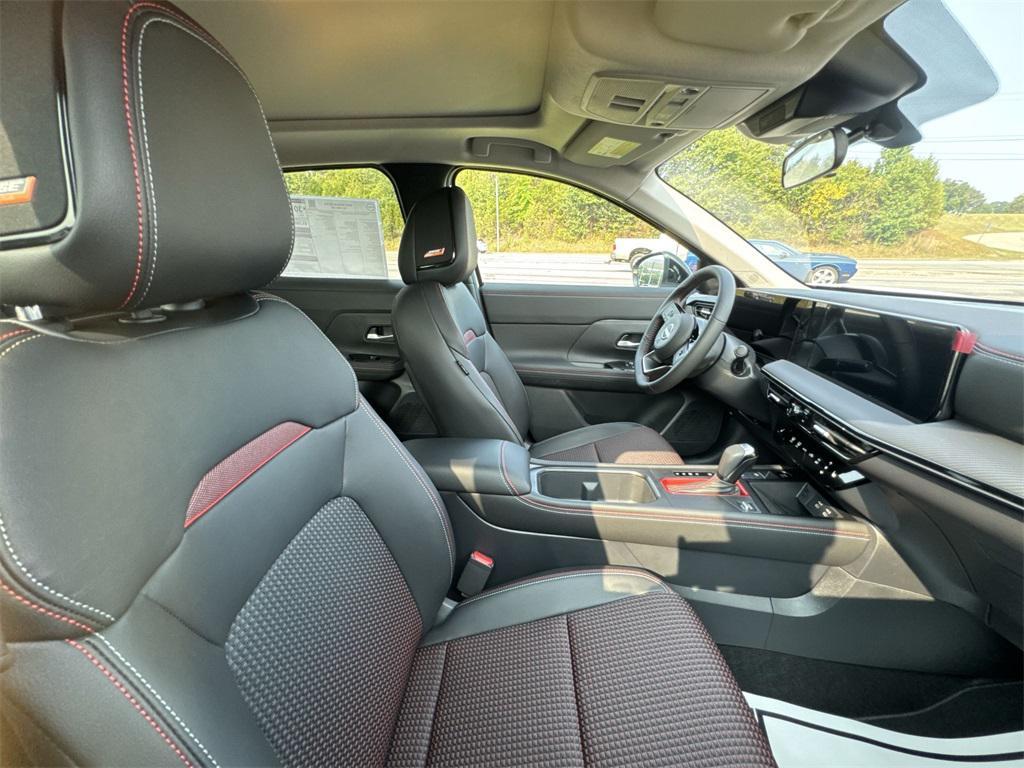 new 2025 Nissan Kicks car, priced at $30,884