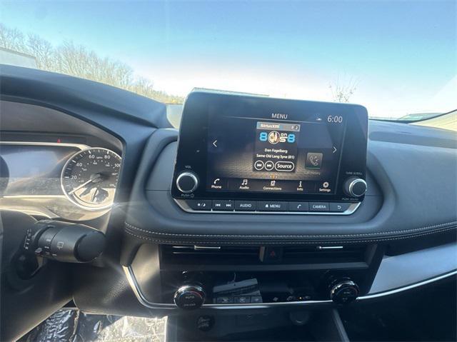 new 2025 Nissan Rogue car, priced at $31,040