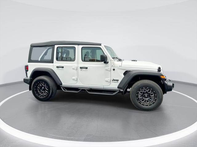 used 2022 Jeep Wrangler Unlimited car, priced at $31,683