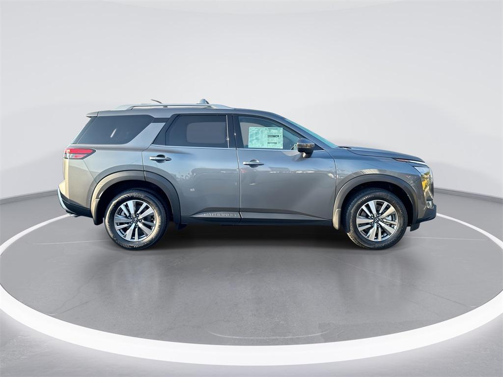 new 2025 Nissan Pathfinder car, priced at $43,485