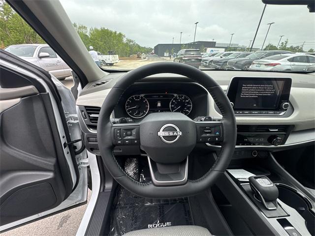 new 2025 Nissan Rogue car, priced at $31,556