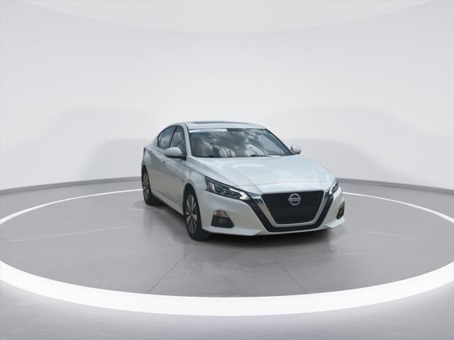 used 2021 Nissan Altima car, priced at $22,875