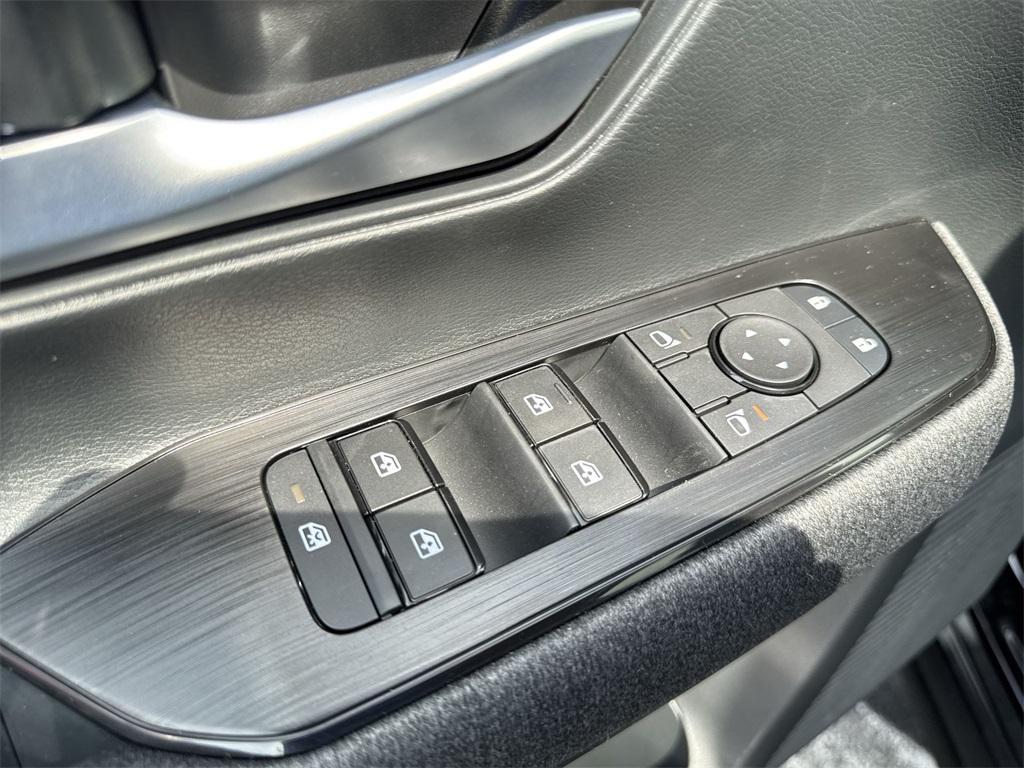new 2025 Nissan Kicks car, priced at $27,241