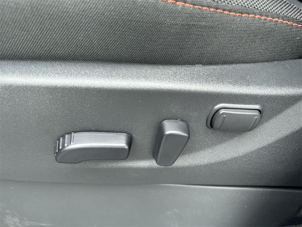new 2025 Nissan Frontier car, priced at $39,384