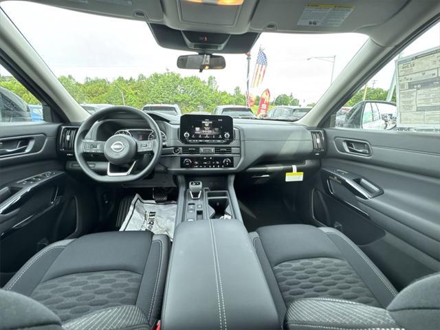 new 2025 Nissan Pathfinder car, priced at $35,409
