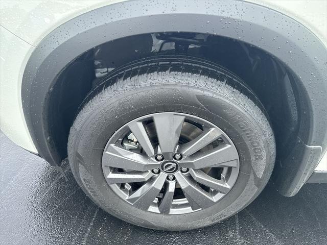 new 2025 Nissan Pathfinder car, priced at $35,409