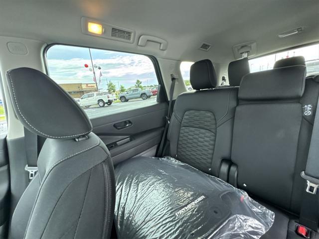 new 2025 Nissan Pathfinder car, priced at $35,409
