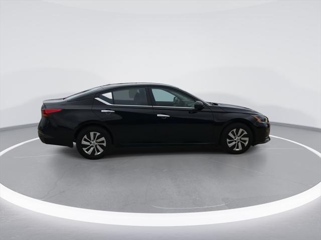 used 2023 Nissan Altima car, priced at $22,870