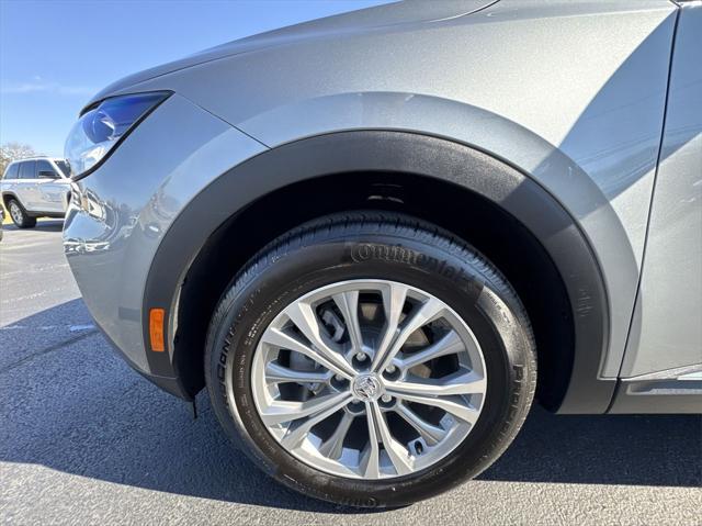 used 2023 Buick Envision car, priced at $25,974