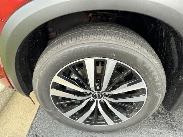 new 2025 Nissan Pathfinder car, priced at $48,225