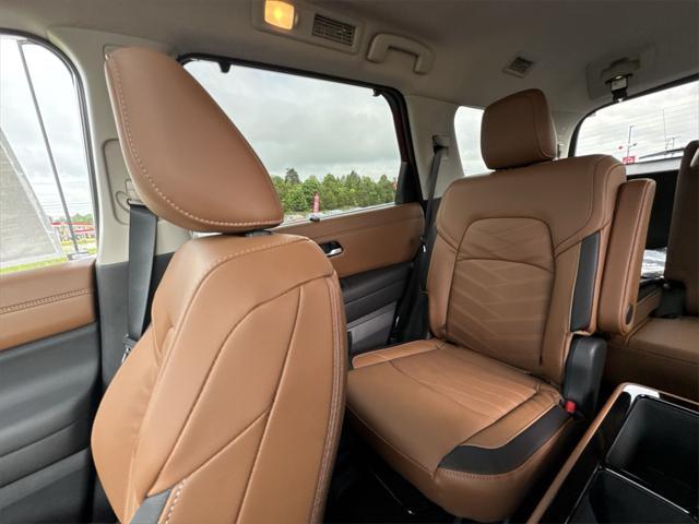 new 2025 Nissan Pathfinder car, priced at $48,225