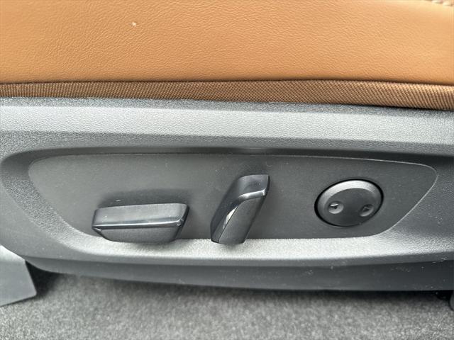 new 2025 Nissan Pathfinder car, priced at $48,225
