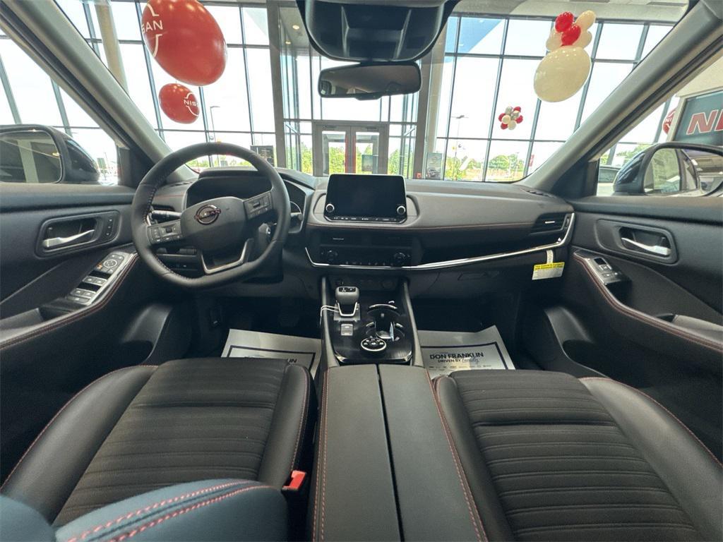 new 2025 Nissan Rogue car, priced at $35,918