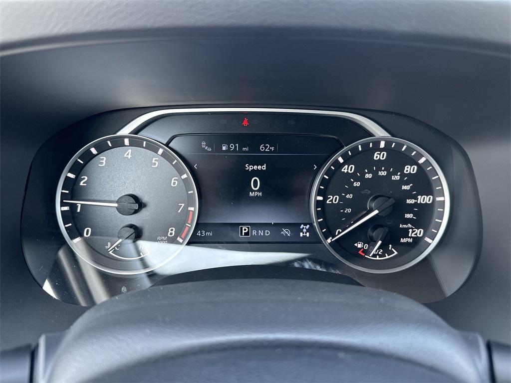 new 2025 Nissan Frontier car, priced at $39,705