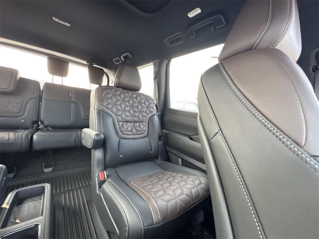 new 2025 Nissan Armada car, priced at $77,570