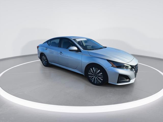 used 2023 Nissan Altima car, priced at $23,870
