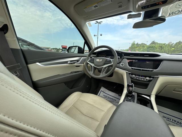 used 2021 Cadillac XT5 car, priced at $26,987