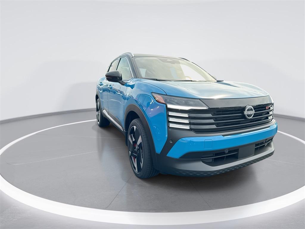new 2025 Nissan Kicks car, priced at $30,884