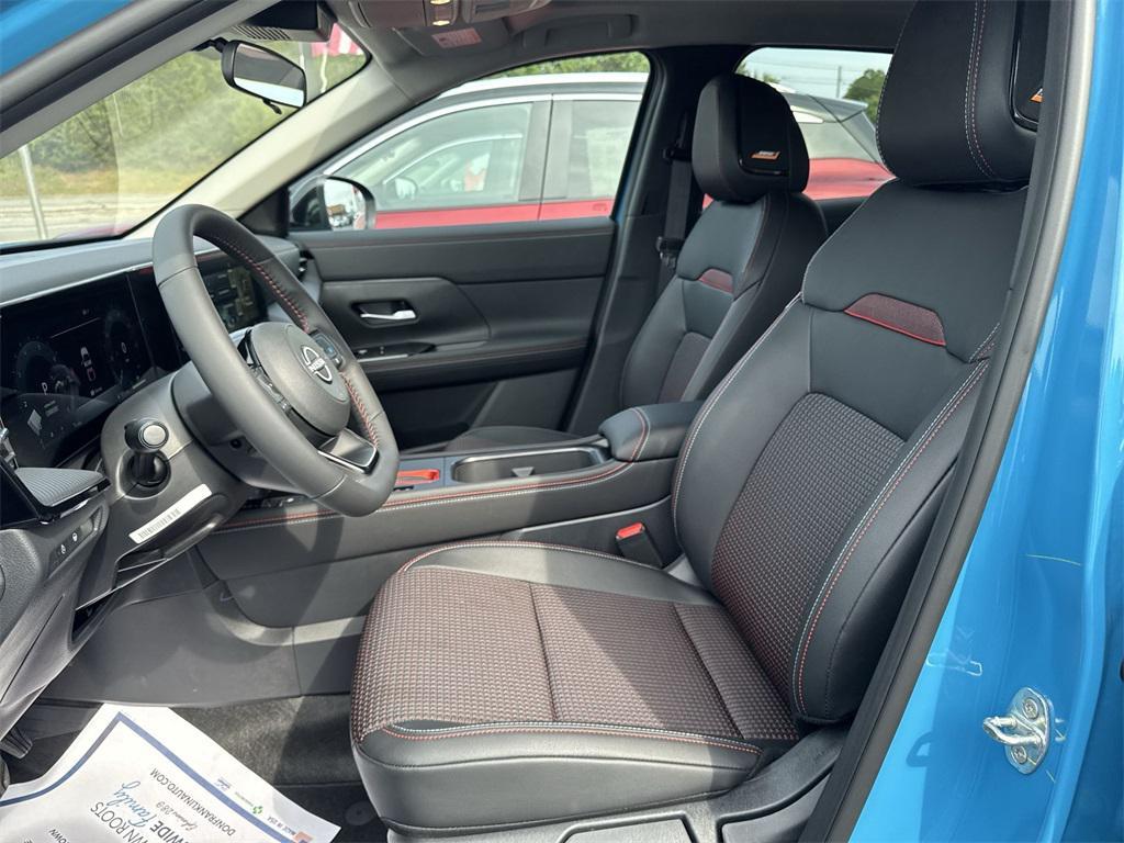 new 2025 Nissan Kicks car, priced at $30,884
