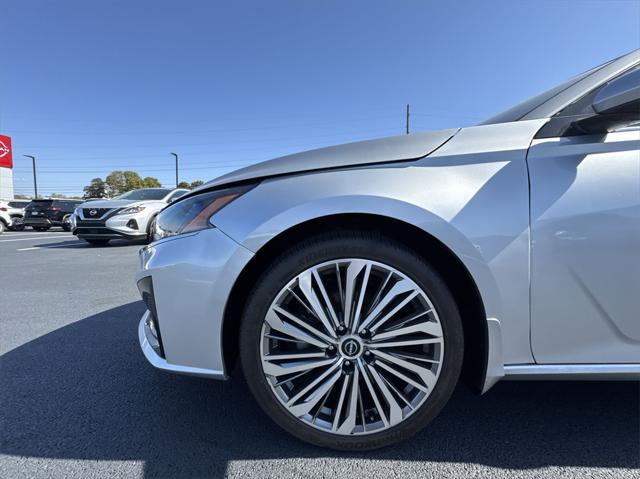 used 2023 Nissan Altima car, priced at $24,488