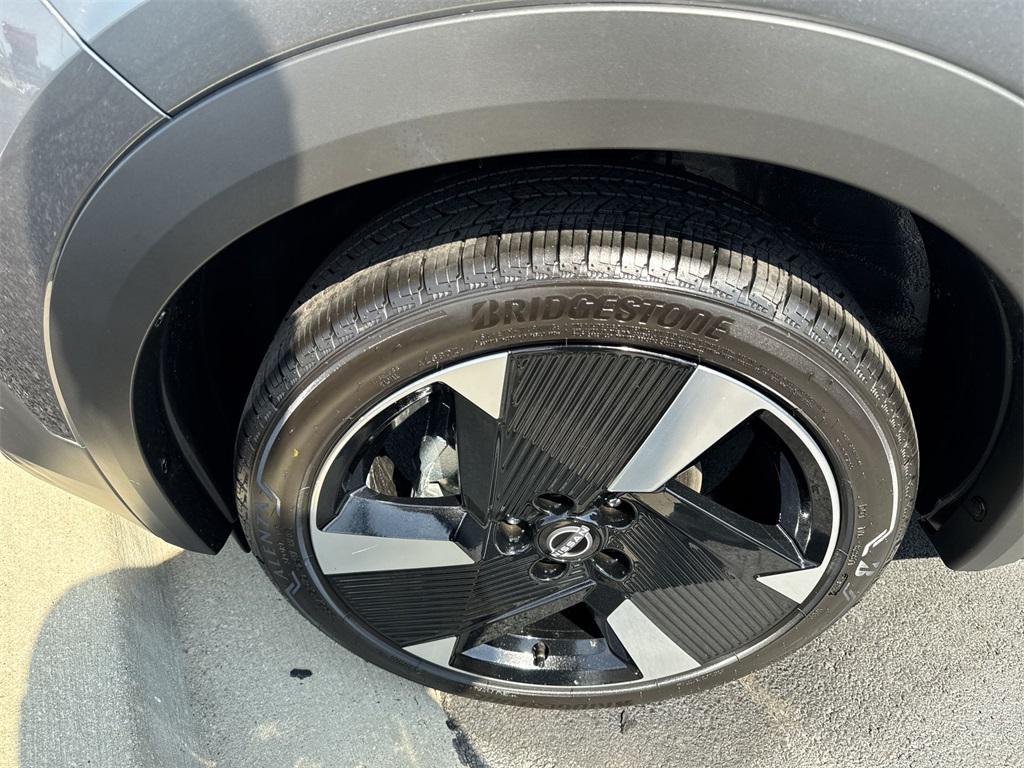 new 2025 Nissan Kicks car, priced at $1