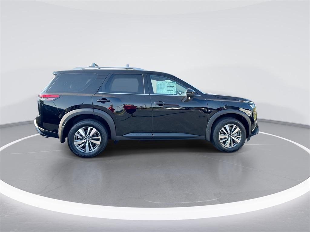 new 2025 Nissan Pathfinder car, priced at $43,921