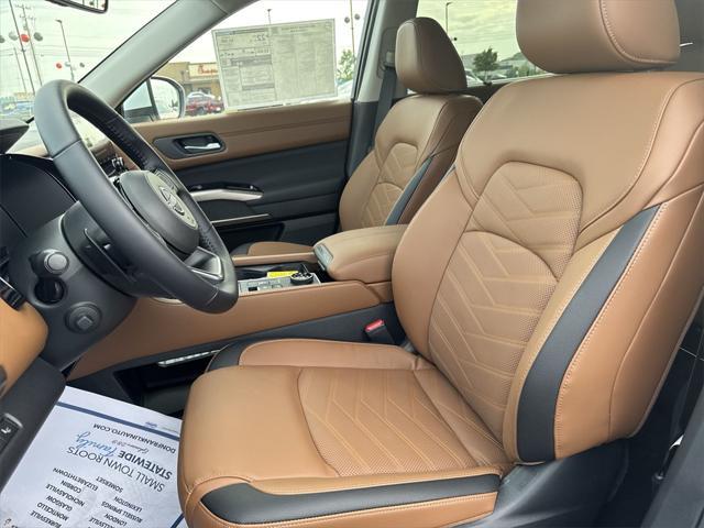 new 2025 Nissan Pathfinder car, priced at $49,855