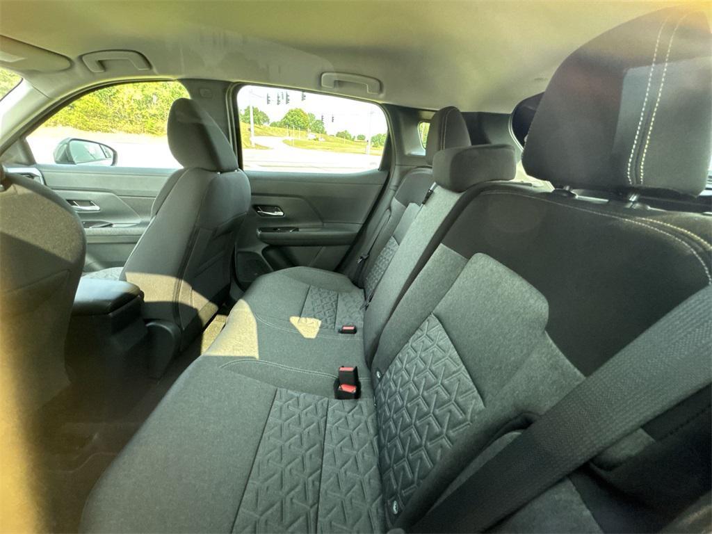 new 2025 Nissan Kicks car, priced at $23,153