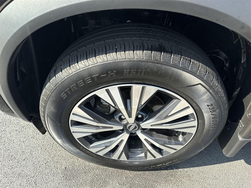 used 2023 Nissan Rogue car, priced at $23,995