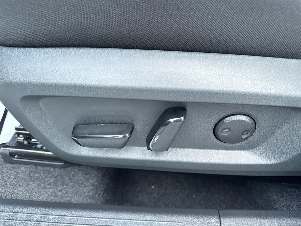 new 2026 Nissan Rogue car, priced at $29,985