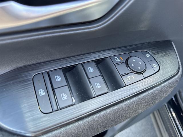 new 2025 Nissan Kicks car, priced at $26,515