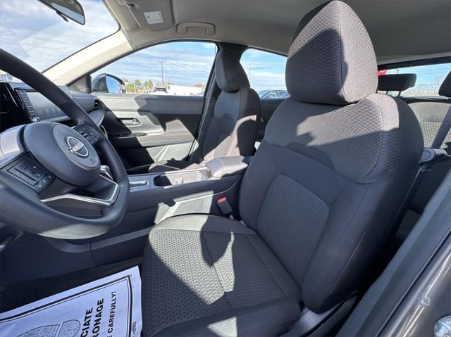 new 2025 Nissan Kicks car, priced at $24,050