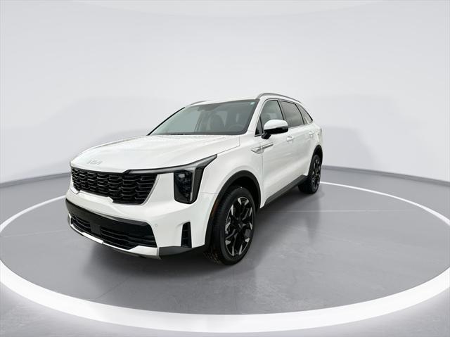 used 2025 Kia Sorento car, priced at $40,900