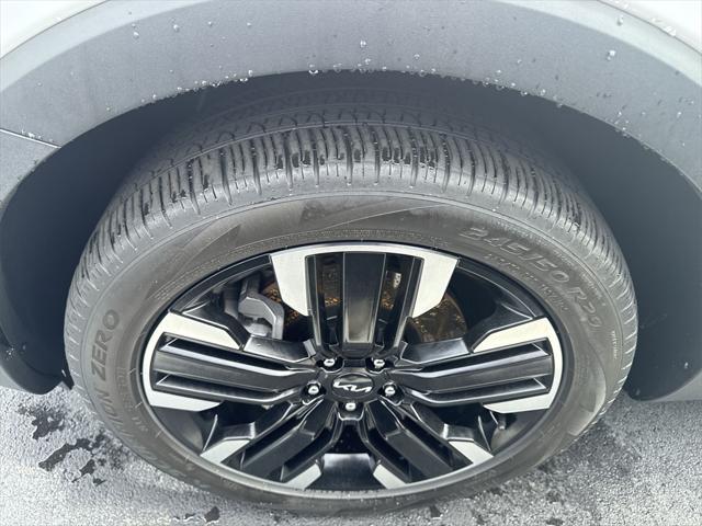 used 2024 Kia Telluride car, priced at $42,995